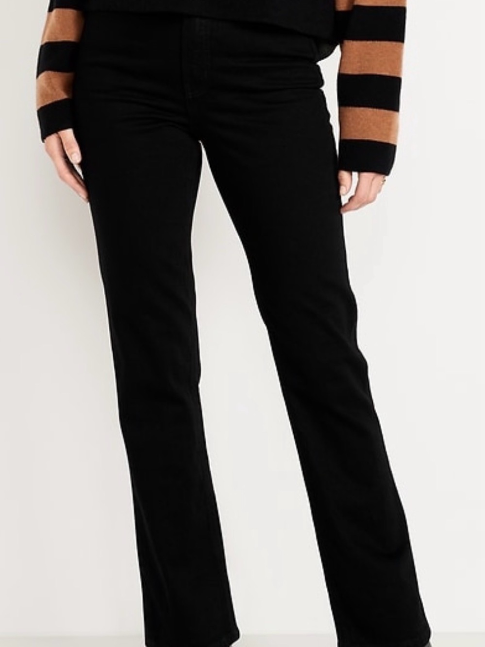 NWT. Old Navy Sky High Straight Jeans in Black
